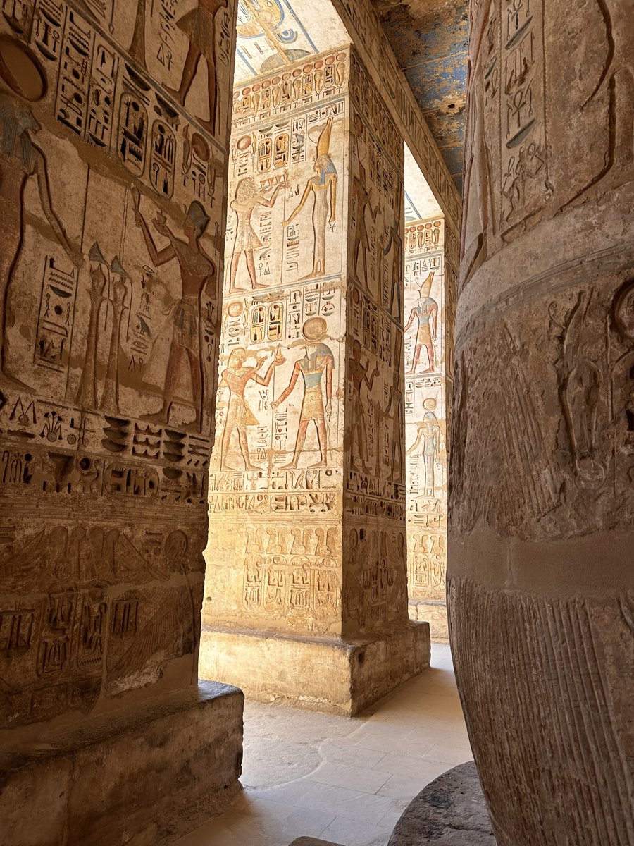 temple of ramses iii at madinet habu. the colors are so well preserved 🤩