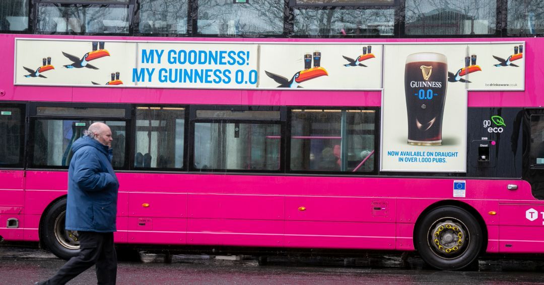 The famous Guinness toucans take flight on T-Sides 🖤🤍 This new #busadvertising campaign from @GuinnessIreland is inspiring audiences with their alcohol-free offering in proximity to Belfast’s many bars and on-trade venues 🎯 🏷️ @DiageoIreland @PHD_Ireland @PMLGroupNI