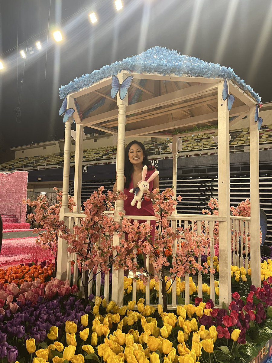 That’s a wrap on my last story as your Cherry Blossom Correspondent this season! See you at the parade tomorrow. Until next time 🌸🥹