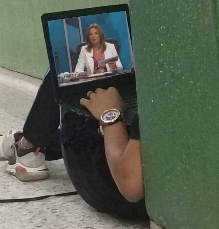 Los estudiantes de derecho repasando para el final