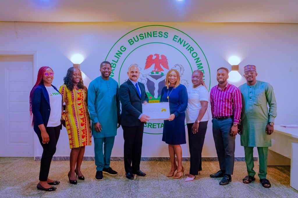 Today, we held a working meeting with Mr. Reji George, CEO of Presco Plc, a subsidiary of SIAT Group. The group is one of our PEBEC Platinum Business Champions and a key player in Nigeria's food and agro-allied industry, particularly palm oil manufacturing.