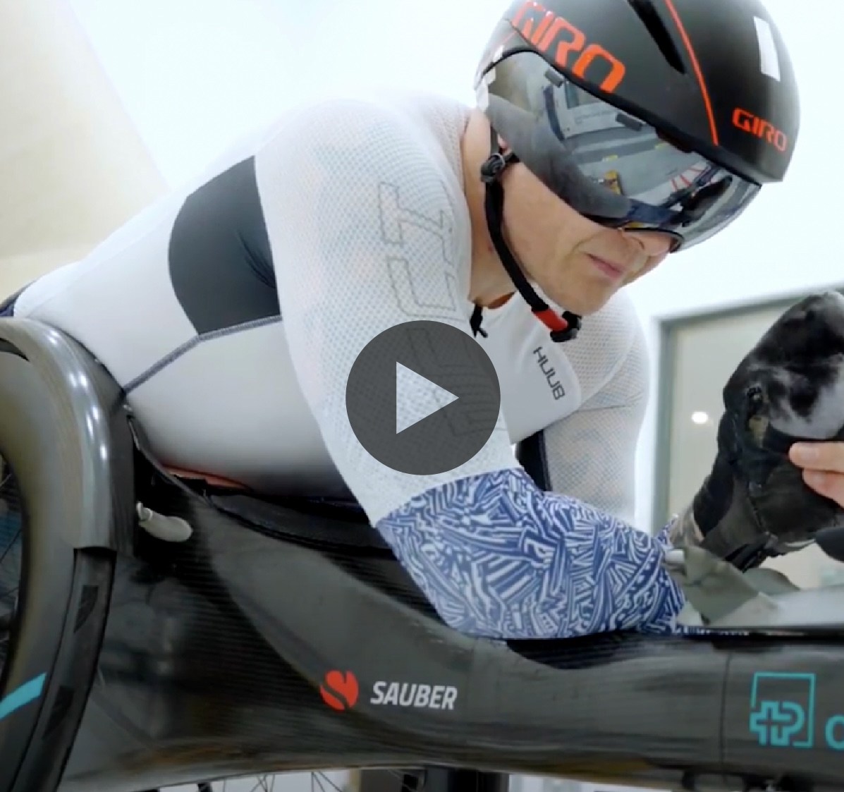 HUUB Design (@huubdesign) on Twitter photo Heading towards his 25th London Marathon and 7th Paralympic Games, our support for <a href="/davidweir2012/">David Weir CBE #weirwolf</a> took us to the wind tunnel with <a href="/gpwhyte/">Greg Whyte OBE</a>, exploring all things aerodynamics to give David the gains he needs coming into this important season.
huubdesign.com/blogs/huub-tv/… Heading towards his 25th London Marathon and 7th Paralympic Games, our support for <a href="/davidweir2012/">David Weir CBE #weirwolf</a> took us to the wind tunnel with <a href="/gpwhyte/">Greg Whyte OBE</a>, exploring all things aerodynamics to give David the gains he needs coming into this important season.
huubdesign.com/blogs/huub-tv/…