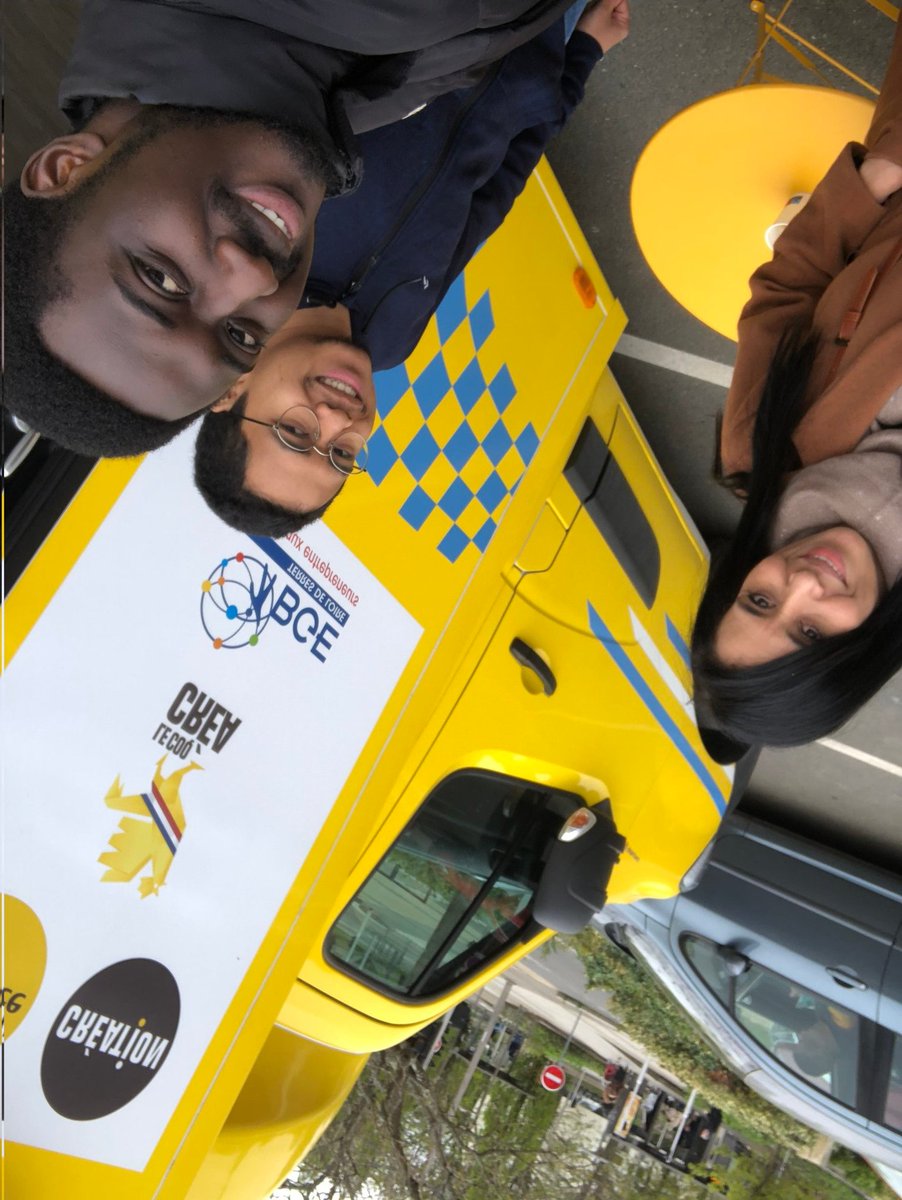 DraaFatima's tweet photo. #onestlàpourvous 
@FTravail_CVL  accompagne les porteurs de projets #créa 
Le bus de l #entrepreneuriat @BGELoiret était av Boliere à #Orléans. Au plus près de nos publics. #proximité #QPV Prochain arrêt 18/4.@fdeschamps28 @Cath45RENAUD https://t.co/xvW3lJkFdJ