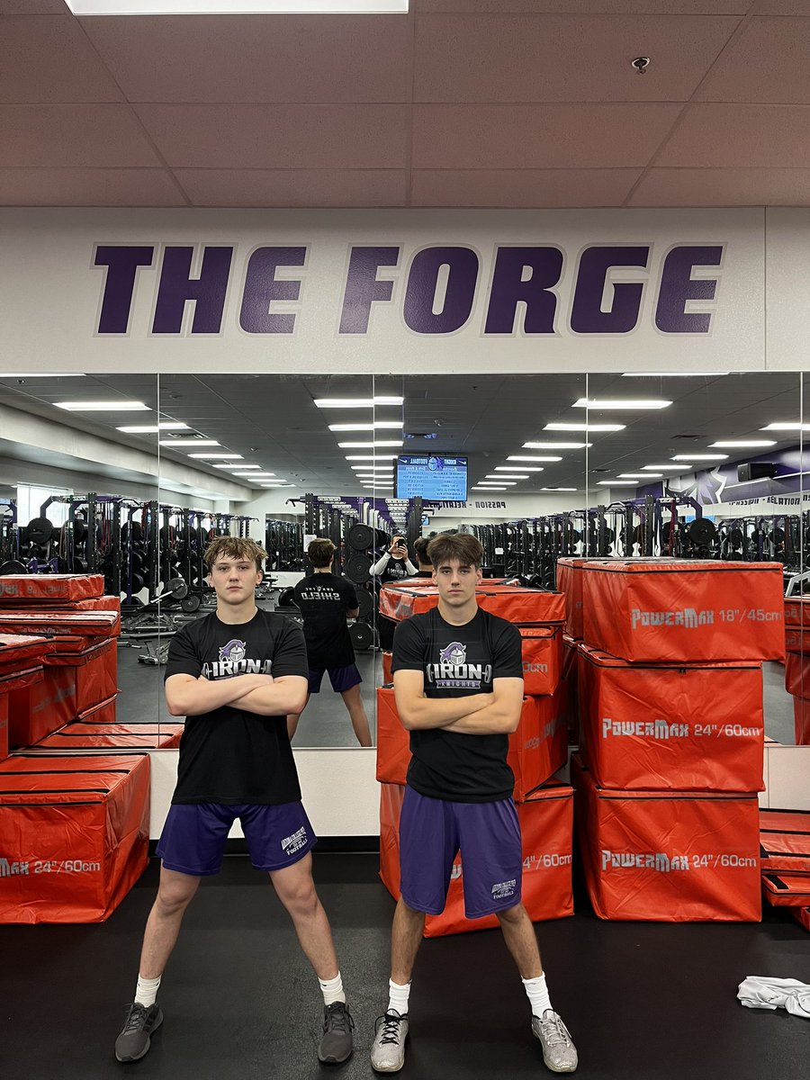 Nice work by our “Iron Knights” of the week for our 0 hour Football Class. From Left to Right: Sophomore David Moncur & Junior Dylan Wolfswinkel. Keep up the strong work! 💪🏻 Go KNIGHTS!!!