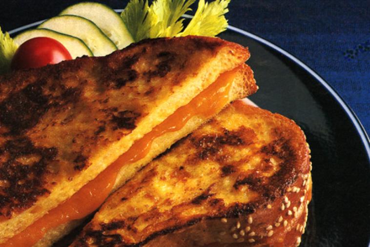 Happy #NationalGrilledCheeseDay! 🧀

Sometimes the best recipes are the simplest!
@DFC_PLC has one worth saving in the family cook book: bit.ly/3TABA0G

#EnjoyDairy #WorldMilkDay
