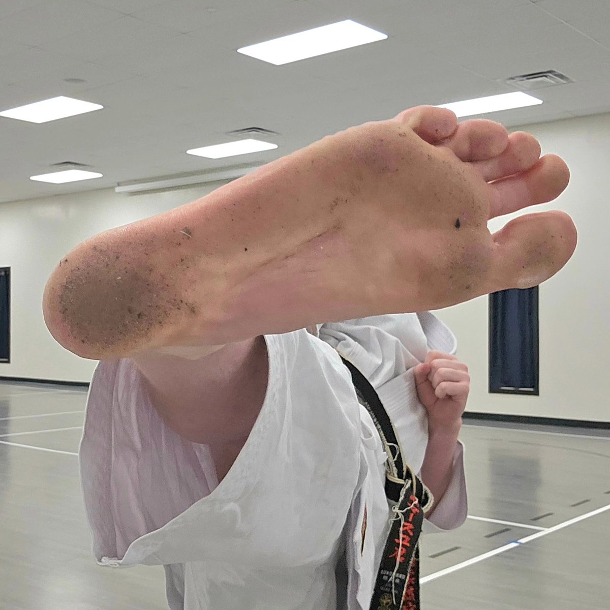 mathieur1996's tweet photo. #malefootfetish #gayfootfetish #malefeet #mensfeet #boyfeet #guyfeet #gayfeet #ticklishfeet #ticklishmalefeet #menssoles #mensfeet #malebarefeet #barefeet #feetcontent #mensfeetfetish #malefeetlovers #gayfeetlovers #sexymalefeet #karatefeetfetish #martialartsfeet https://t.co/JkI9kNOZVY