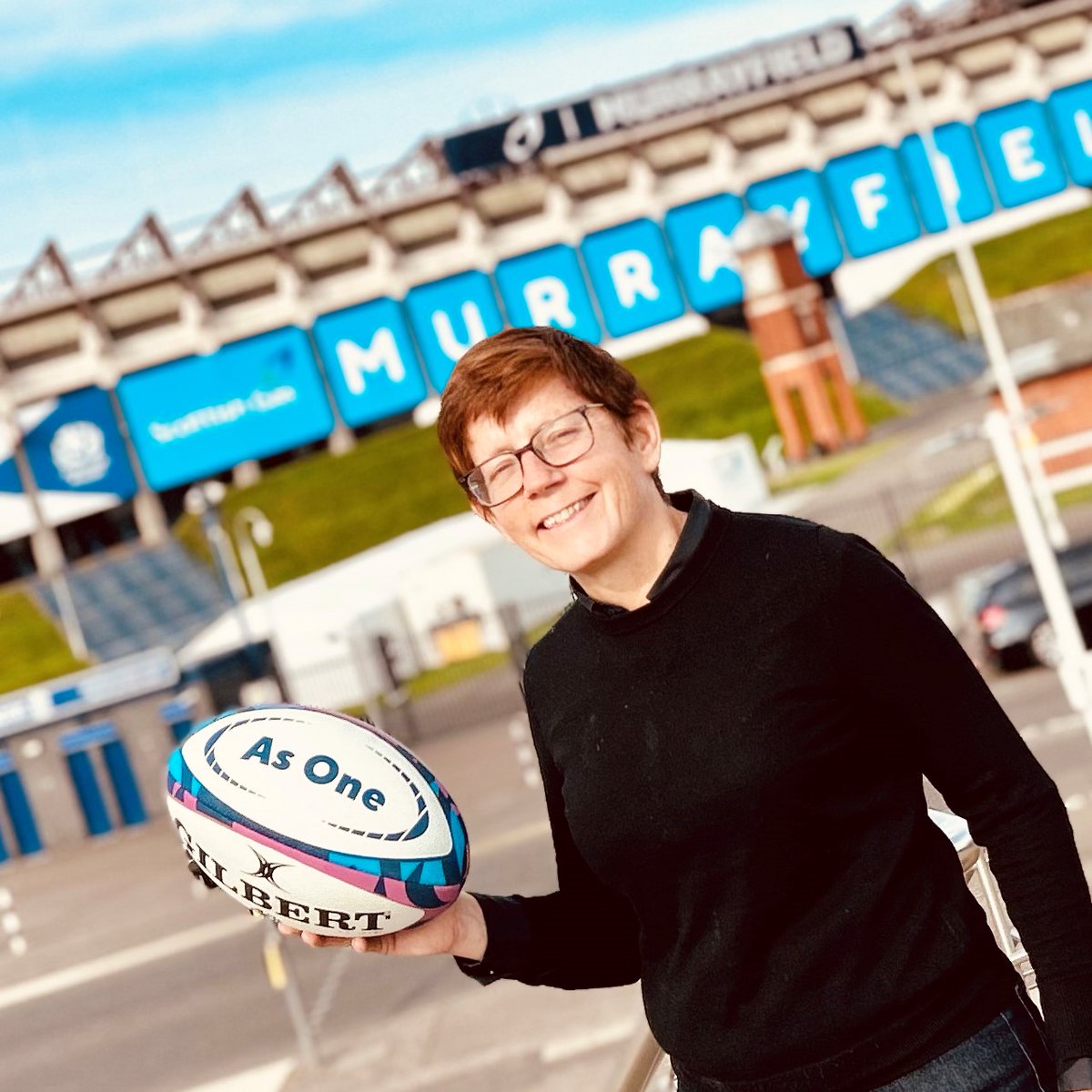 Tomorrow's match ball will be delivered by Sandra Colamartino, Scotland Women’s first captain. We encourage all fans to be in their seats promptly to give her a hugely deserved welcome. #AsOne