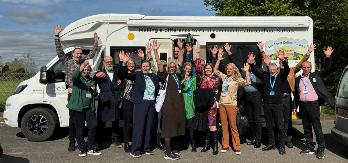 Föreningen Sveriges Socialchefer & Suffolk County Council joined us at our Hitcham visit yesterday. It was a great to be able to showcase our work to our Swedish visitors. Read the full story ruralcoffeecaravan.org.uk/sweden-comes-t…
