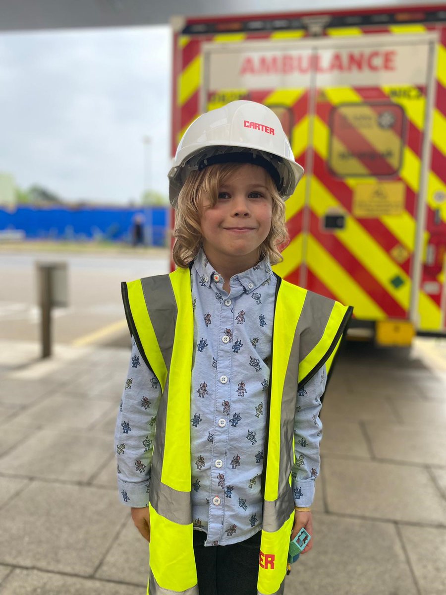 Work has begun to prepare the future @CambChildrens site for construction 🚧 The children and young people, helping to shape our designs and plans met with the archaeological team today, as the archaeological dig is underway. Learn more about our plans on @itvanglia from 6pm!