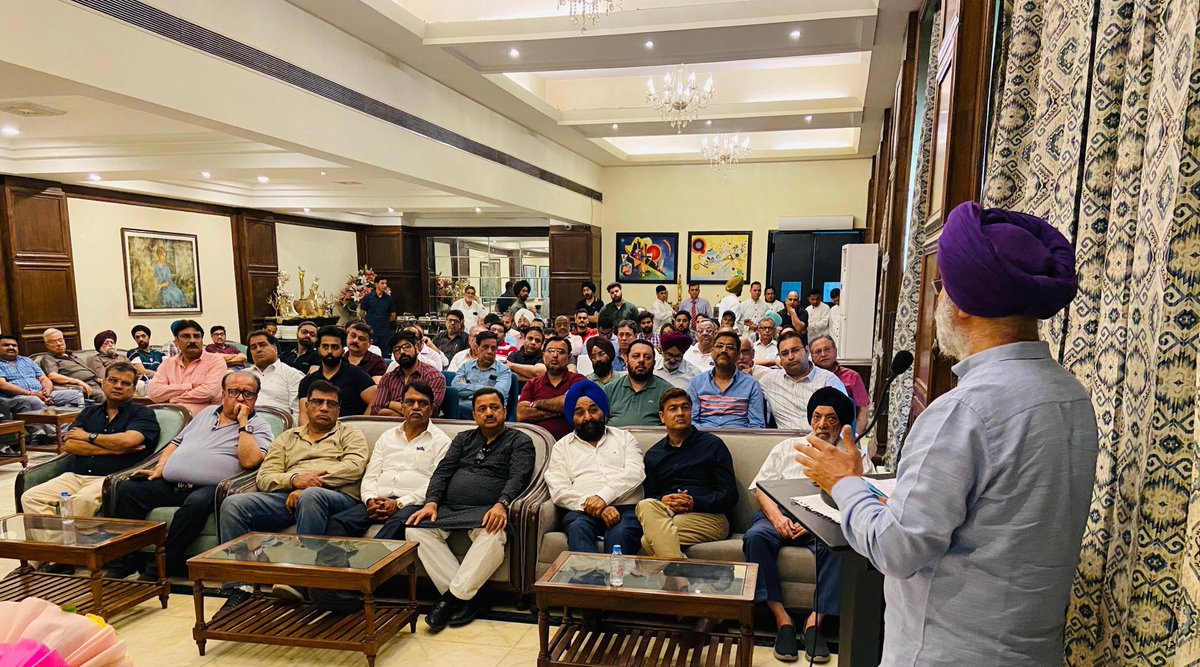 An interactive discussion with #Amritsar Textile Processors Association. Will create a vibrant and flourishing ecosystem for the textile sector's prosperity through better #Connectivity, #Infrastructure, and #Policy support. #TextileBusiness