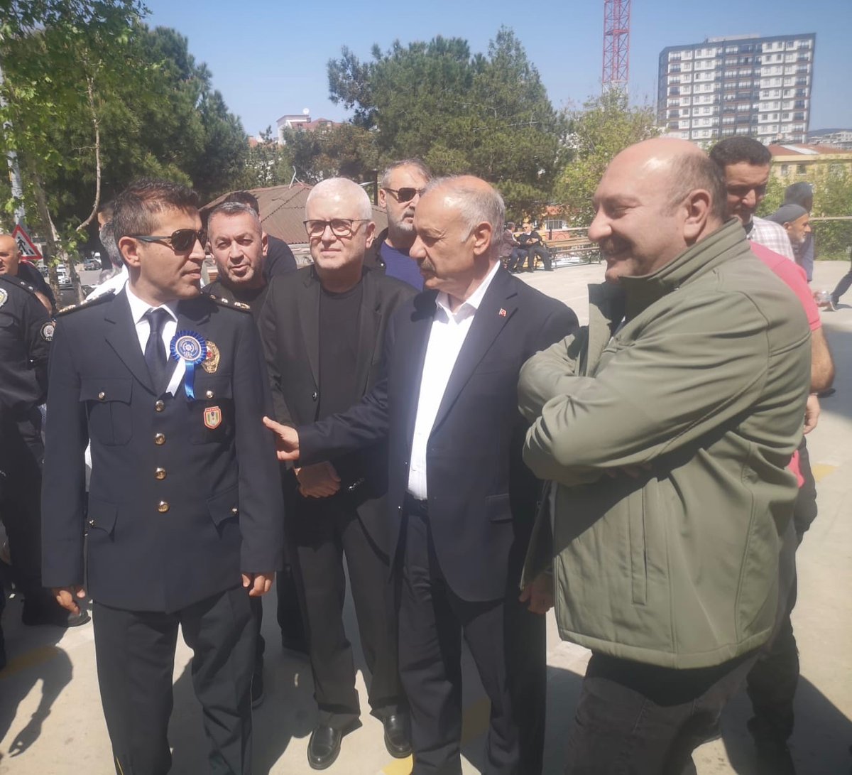 Polis teşkilatının 179. yıl dönümü münasebetiyle Kartal İlçe Emniyet Müdürümüzü ve ekibini tebrik ettik.