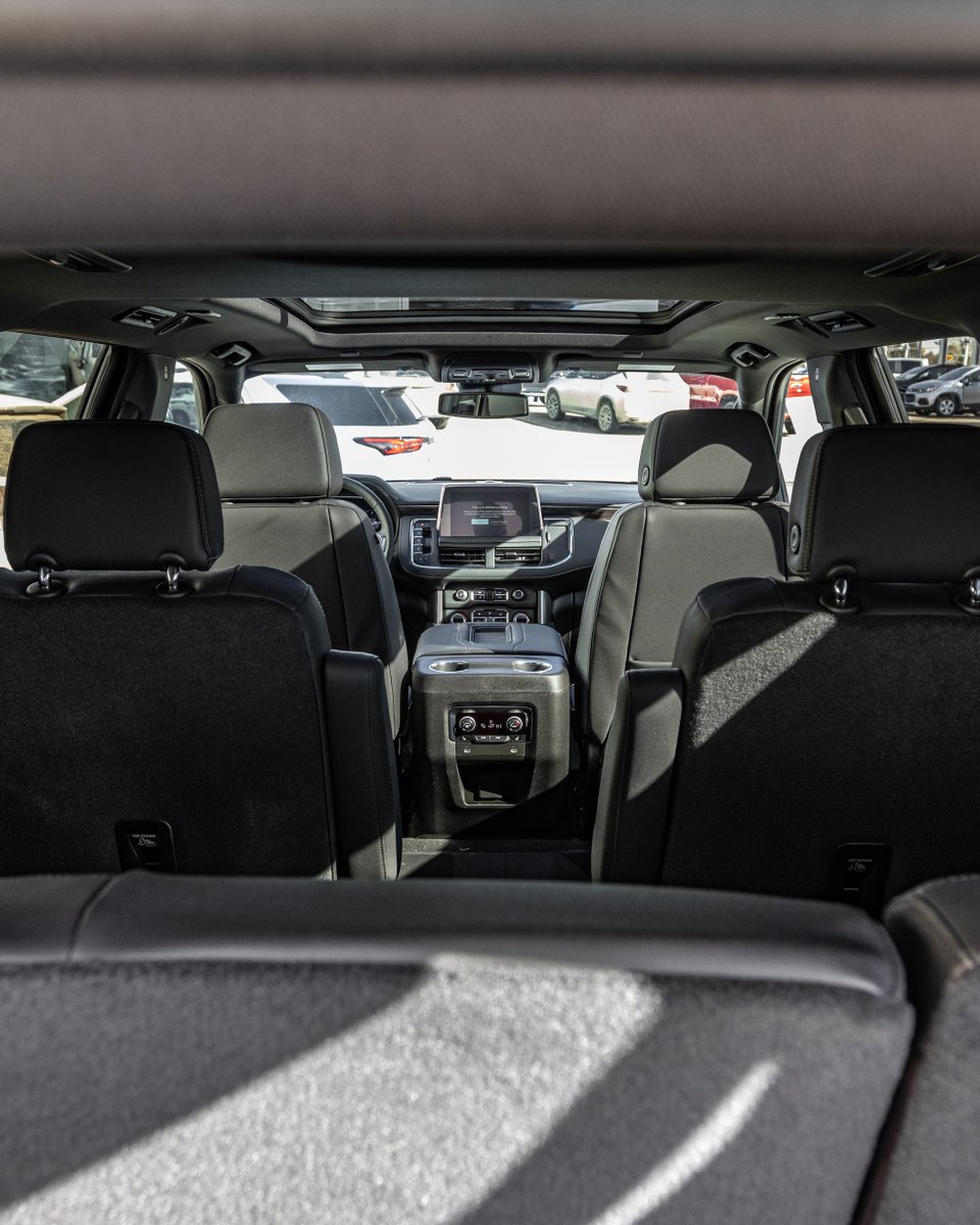 This Tahoe is a 7-passenger BEAST 🤩
Do you need a new SUV?? Come on down to Lakewood Chev at 9150 34 Ave NW!

#tahoe #chevy #chevrolet #suv #newsuv #yeg #carsofyeg