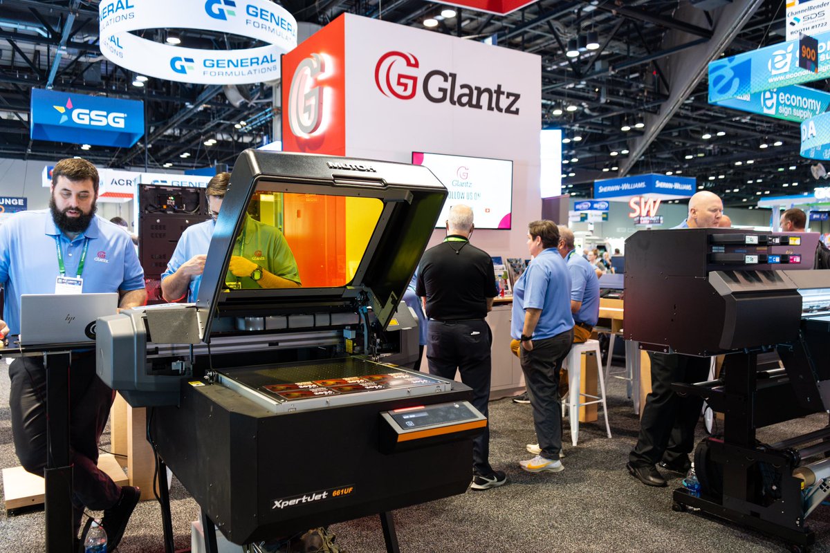 MutohAmerica's tweet photo. Spotted our MUTOH printers making waves across ISA! 👏 Don’t miss out, swing by to see them in action today!
@ffellers Booth #861
@DoradoGraphix Booth #257
Glantz Booth #923
Ink Jetters Booth #2727
Economy Sign Supply Booth #835
#ISA2024 #ISASignExpo #ISASignExpo2024 #mutoh https://t.co/FEa0MiQ6tL