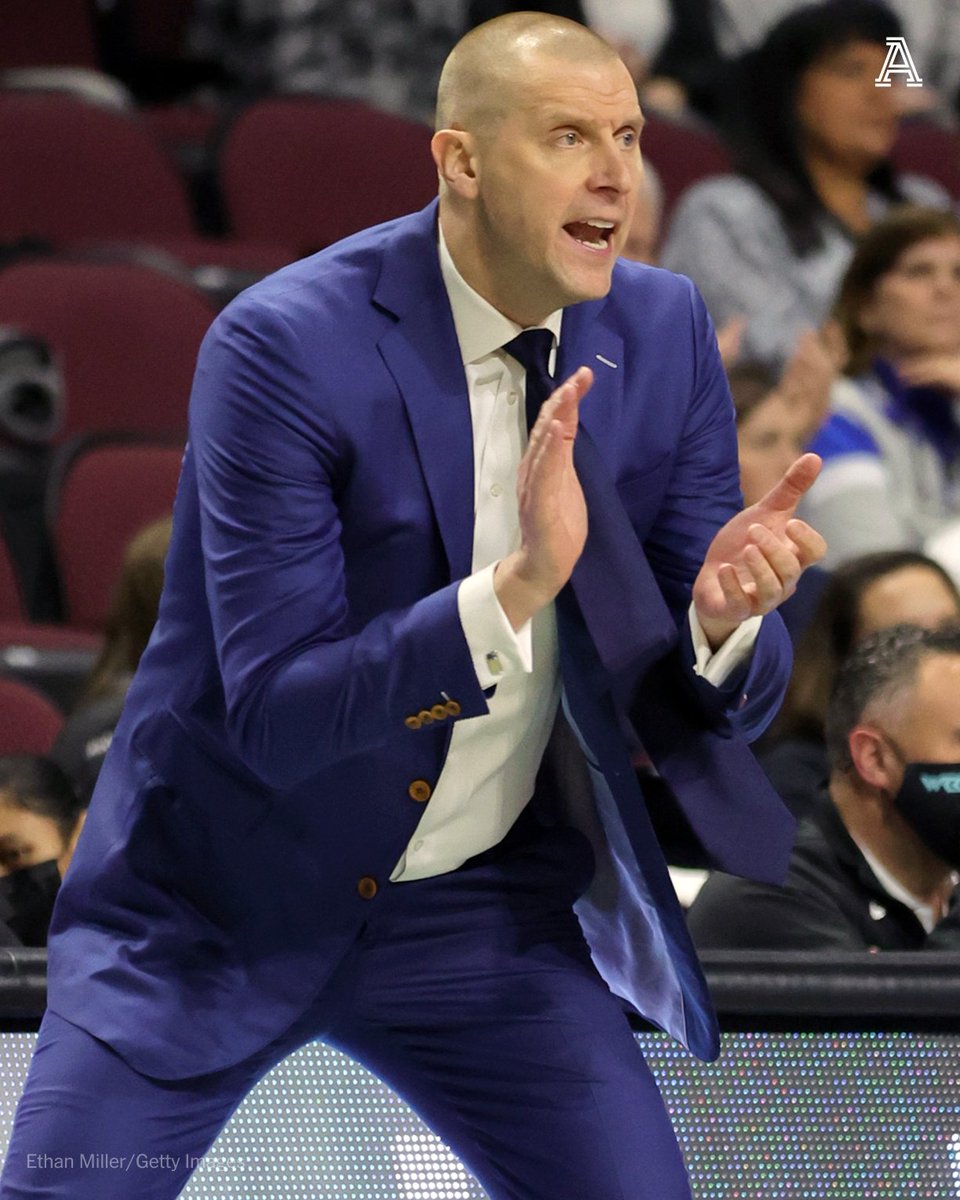 It's official. The University of Kentucky has named Mark Pope its men's basketball coach, the school announced.