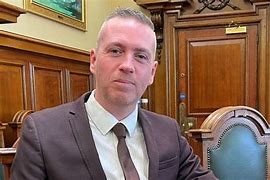 Leader of the Green party in N Ireland @oharamal elected to the Seanad to replace Shinner Niall O'Donnghaile (best wishes to him). Green party has been nearly wiped out in NI with no MLAs in the 90-seat assembly.