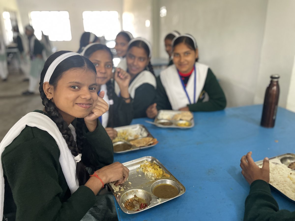 48% of adolescent girls in India battle anemia, with most affected falling in the early teen bracket. At #SwarachnaGirlsHostel, we're changing this narrative. Teaming up with @FeedingIndia, Milaan ensures these young women receive nutrient-dense meals daily!