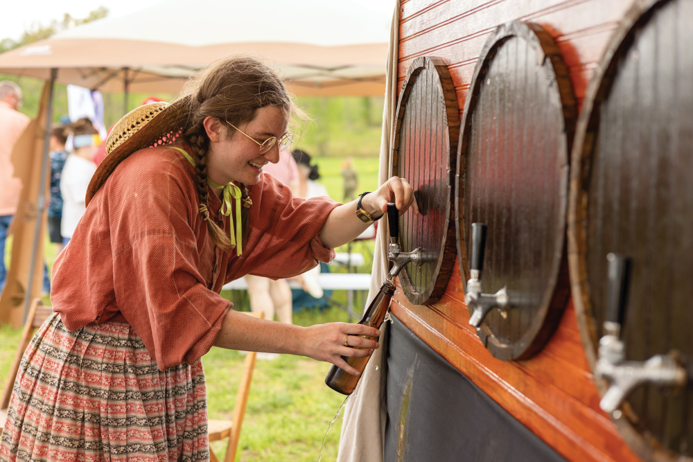 Looking for a fun weekend plan? Visit the Tennessee River Rendezvous in Saltillo! Get the details here: tnhomeandfarm.com/tn-living/tn-h… 📸: Michael Gomez/Westlight Studios