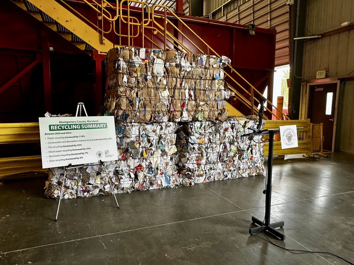 This morning we are getting an update on the wins in our recycling efforts from @MontCoExec Marc Elrich and @MyGreenMC Secretary Jon Monger!