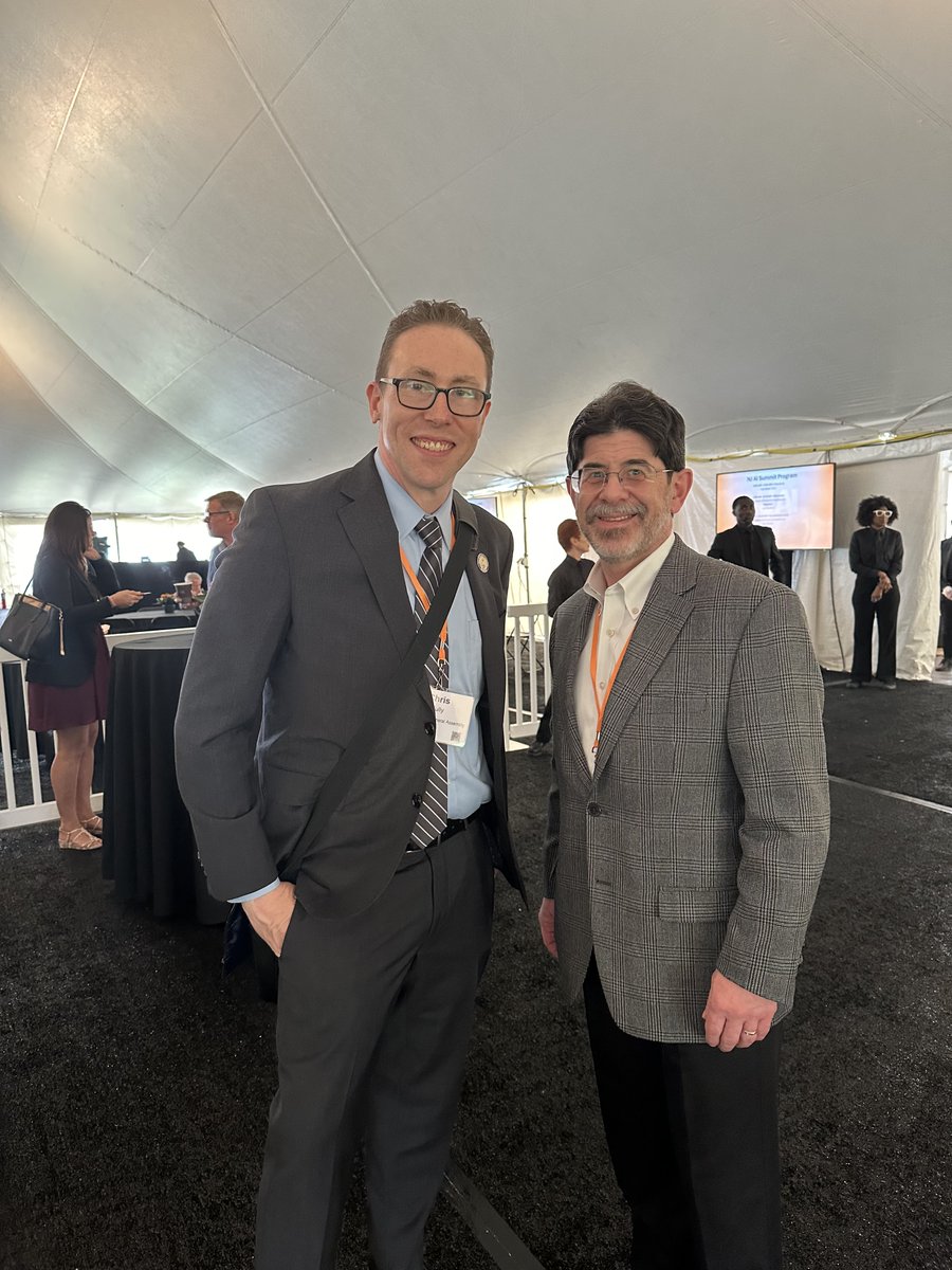 HINJ had the opportunity to attend the NJ AI Summit, hosted by @Princeton in partnership with New Jersey @GovMurphy and the @NewJerseyEDA. Pictured is Assemblyman Chris Tully, Chairman of the Assembly Science, Innovation and Technology Committee with HINJ’s Haskell Berman.