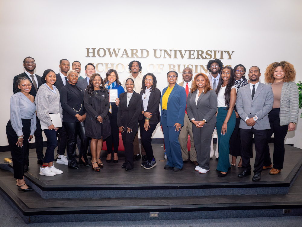 Two trailblazing leaders shared how they reshaped the face of business and entrepreneurship at the @HowardU and PNC National Center for Entrepreneurship Festival. Learn more about the journeys of CEOs James Rhee and Tina Byles Williams in The Dig. thedig.howard.edu/all-stories/ho…
