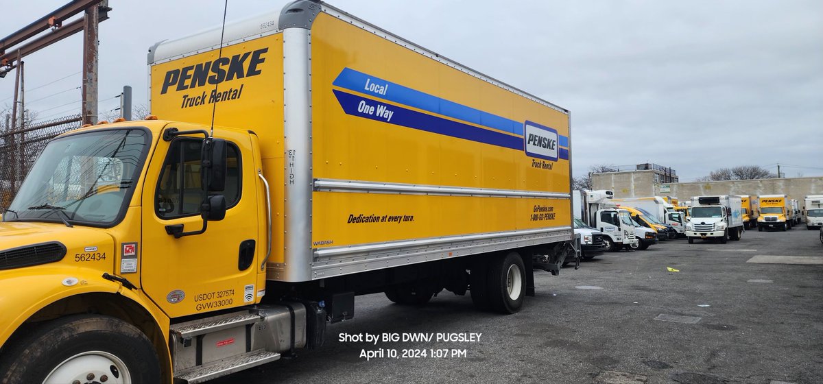 BIG_DWN's tweet photo. So I started a NEW job on Tuesday. I flew from Austin Straubel International Airport in Green Bay Wisconsin to John Fitzgerald Kennedy Airport in New York, New York. The company I drive, and work for rented a Penske 26-foot box truck with a lift gate. I am still hauling entertainment gear, and the current tour I am on, I am hauling the merch. The tour will end just after the first of May, then on to another tour.