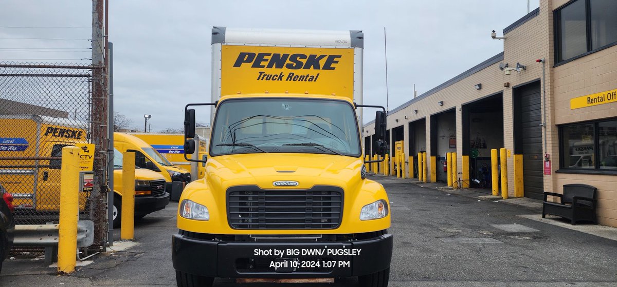 BIG_DWN's tweet photo. So I started a NEW job on Tuesday. I flew from Austin Straubel International Airport in Green Bay Wisconsin to John Fitzgerald Kennedy Airport in New York, New York. The company I drive, and work for rented a Penske 26-foot box truck with a lift gate. I am still hauling entertainment gear, and the current tour I am on, I am hauling the merch. The tour will end just after the first of May, then on to another tour.