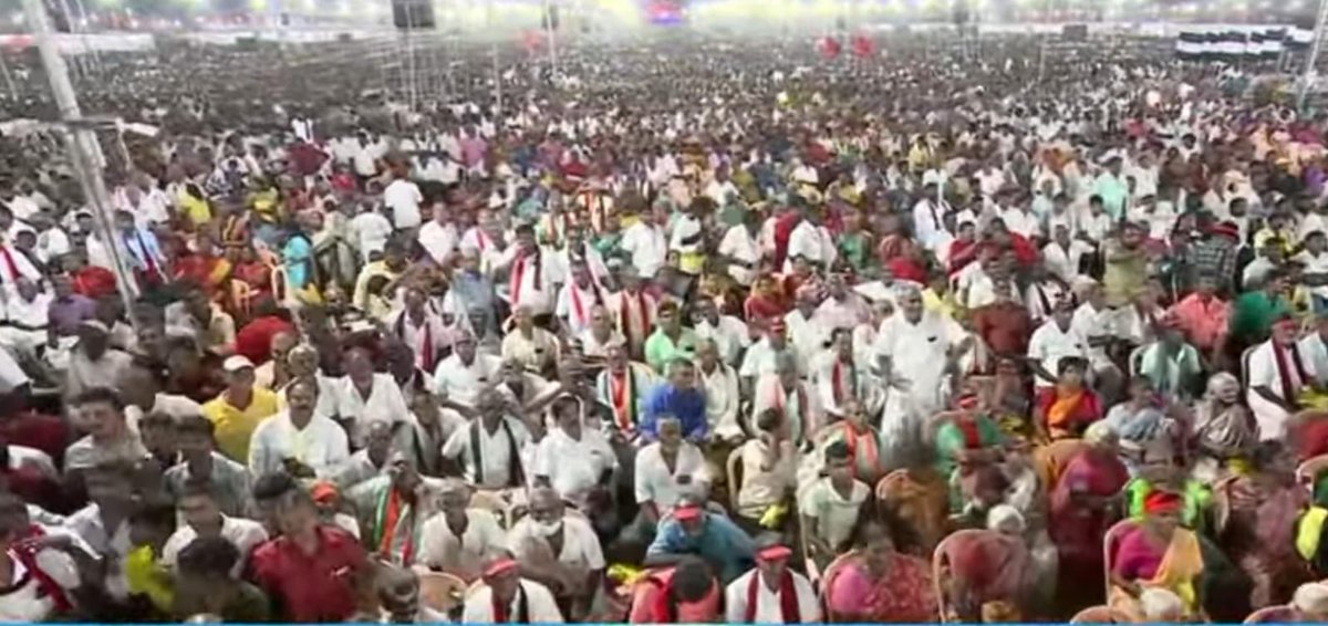 #Tamilnadu: Massive crowd in the  Congress-led INDIA alliance meeting in Coimbatore.

#LokSabhaElections2024
#TamilNaduWelcomesRahulGandhi