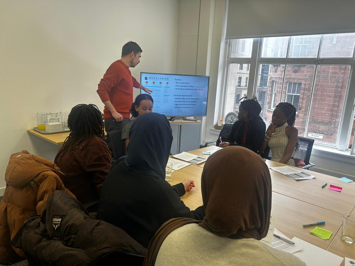 The first part of our #SpringIntoSuccess session yesterday was smooth sailing with a much needed session on interview skills. #YouthTrainingWeek Cc: @khadijacoll @vruscotland