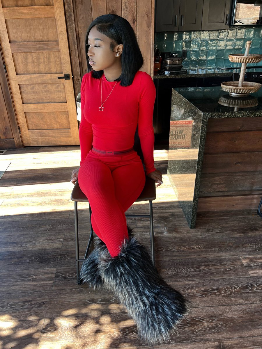 mayastillyoung_'s tweet photo. Idk a bob gone do it every time https://t.co/XgRmm0qHE5