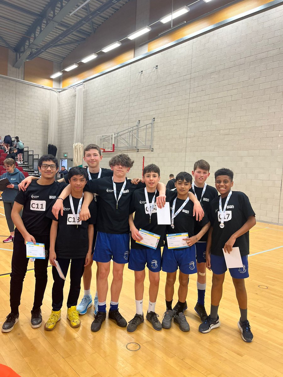 The Year 8 Boys Sportshall Athletics competition raised the roof!

🥇 @BedesPE (Redditch)
🥈 @AFMS @AFMPE (North Worcestershire)
🥉 @RGSWorcester (Droitwich and Worcester City)