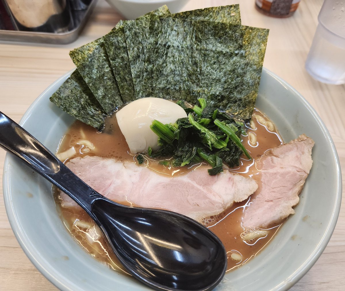 国分寺市本町
らーめん武道家 口(くにがまえ)
特製ラーメン(並) ¥1000