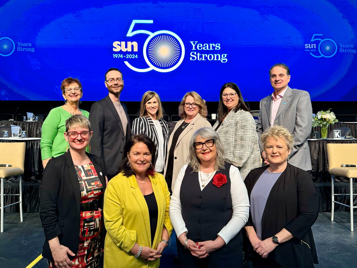 Congratulations to @SUNnurses on 50 years of being Saskatchewan's voice for Registered Nurses and health care! Canada's nurses are proud to work in #solidarity with Saskatchewan RNs. Together, we are a powerful force for change ✊🏿✊🏾✊🏽✊🏼✊🏻 #UnionStrong #NurseTwitter #canlab