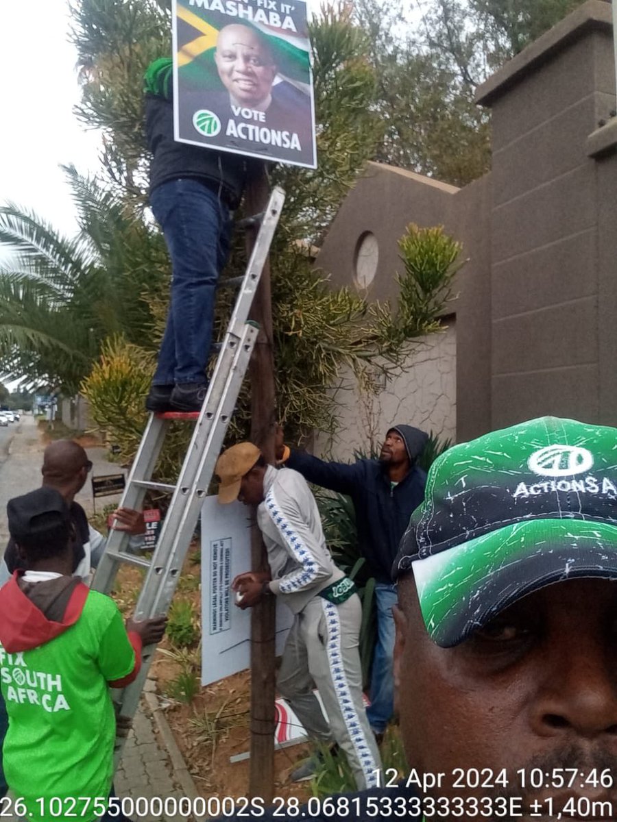 A very successful postering campaign in Sandton today, accompanied by extremely dedicated volunteers. Thank you all.