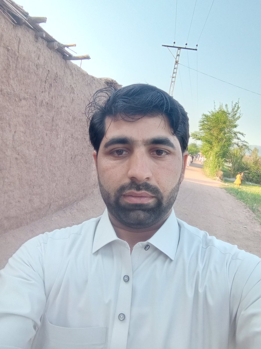 Muhamma59452680's tweet photo. Eid Mubarak❤❤🥰🥀 https://t.co/cxZN2DH7Ww