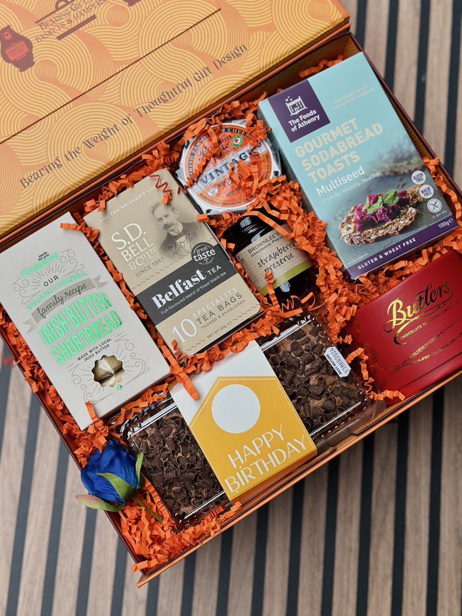 Today's Gift Basket Of The Day is 'Great Taste Award Scandium' ow.ly/ZfVl50RcXJh Follow & RT to enter #prize draw to #win a Gift Basket. More info via our blog. #dailydispatch #gifts #competition #giftbasketsrule #foodhampers #birthdayhampers