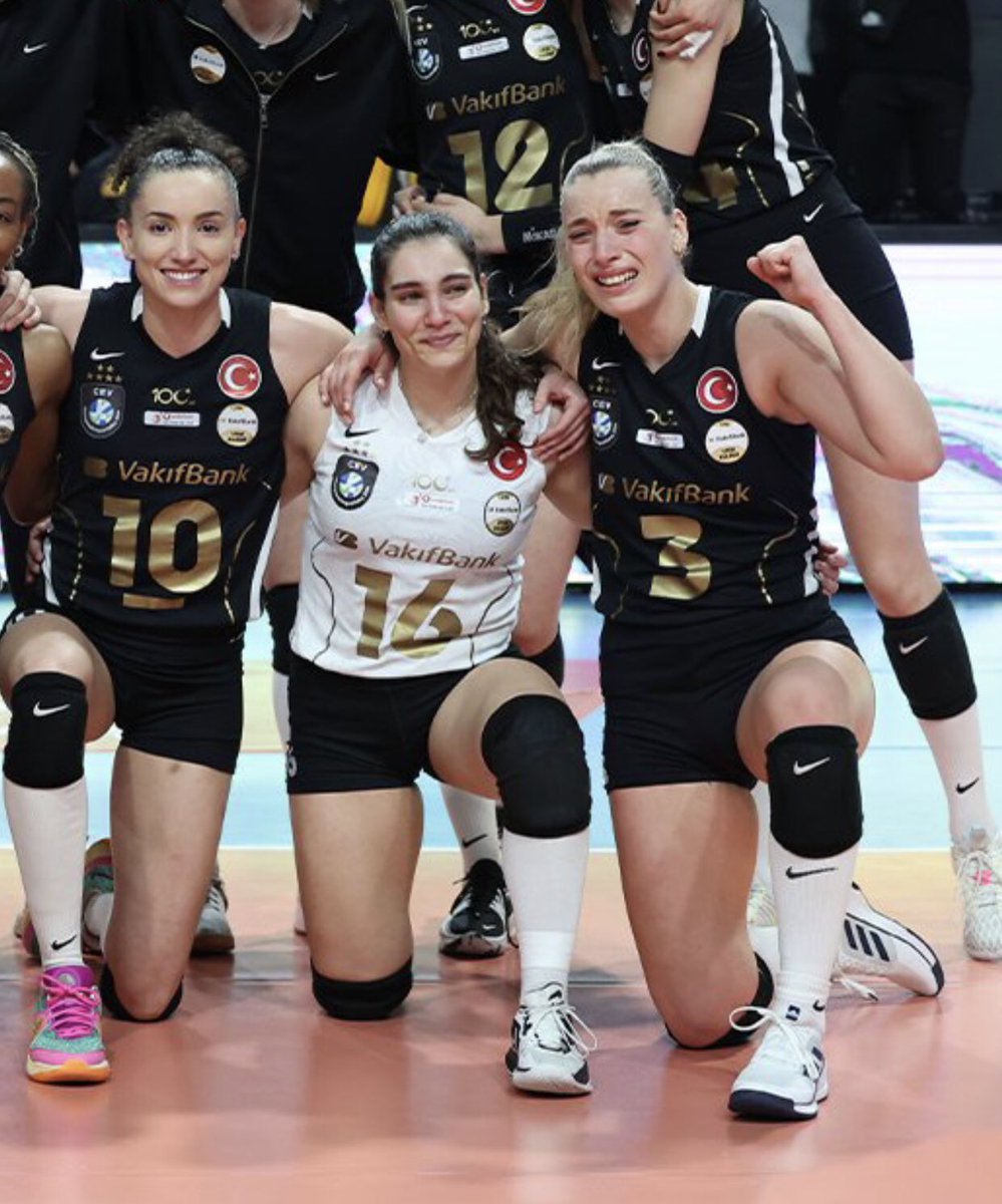 volleyb0ll's tweet photo. Benim mental sağlık 🥹 https://t.co/lrXJ4NWKYH