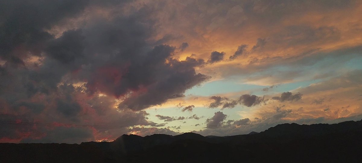 sjde2003's tweet photo. 🌄 :*) https://t.co/m7FDLfmDe9
