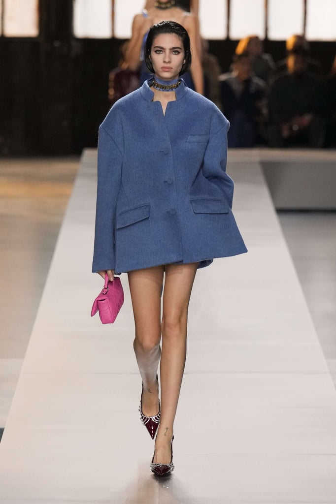 Couture_updates's tweet photo. Relancer Gucci : le chantier prioritaire et impératif de Kering. 
#CoutureUpdates #Luxe #Mode #Show #Gucci #Italia #Style #Kering #luxury 
@KeringGroup @gucci

https://t.co/OHhj0cnLj9 https://t.co/YkfT1OgWuB