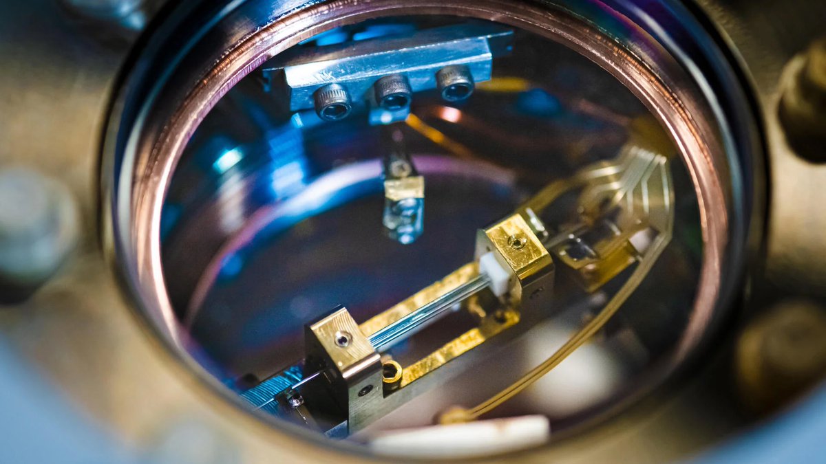 #WorldQuantumDay is celebrated on April 14 each year, with the goal of celebrating the field’s successes and future possibilities. At @QuantumIQC, researchers explore their passions to advance theories and improve our understanding of the quantum world: bit.ly/49CiJZ8