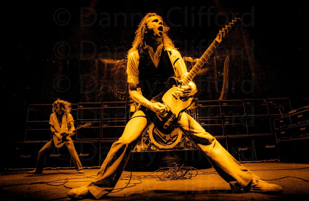 Status Quo 

#StatusQuo #photooftheday #FrancisRossi #RickParfitt 

📸 Danny Clifford