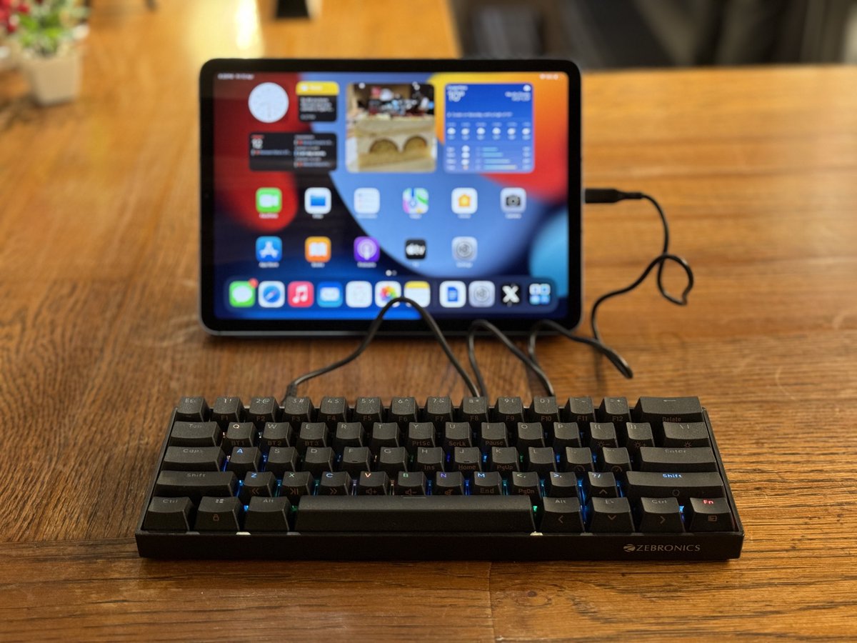 When your Bluetooth keyboard runs out of battery, you just plug in a Type-C connector to your iPad Air and go retro with a vengeance!