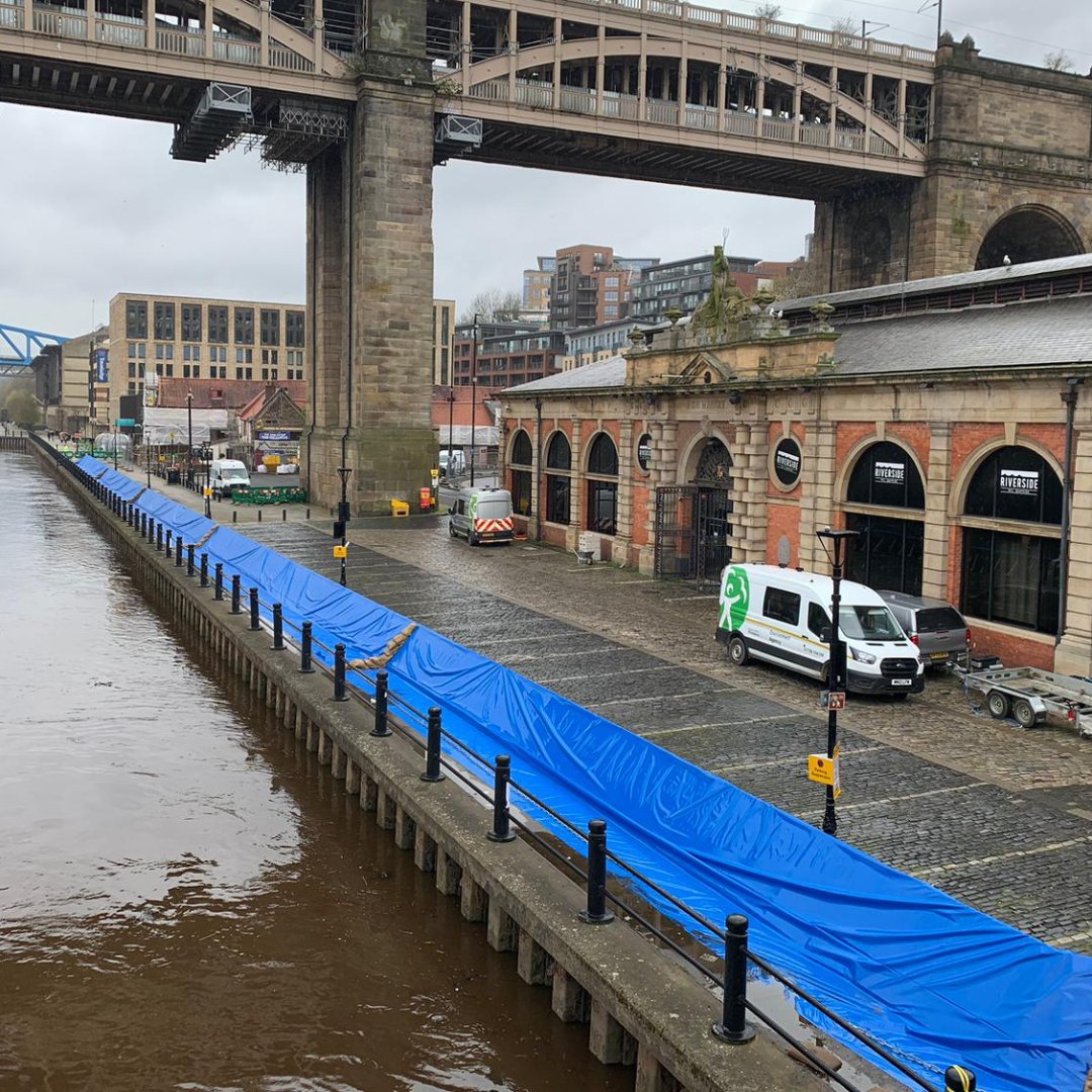 EnvAgency's tweet image. #TeamEA have worked hard to prepare for windy weather and high spring tides over the past week brought by #StormKathleen

Flood gates were closed and barriers were put up across the country to keep homes and businesses protected.