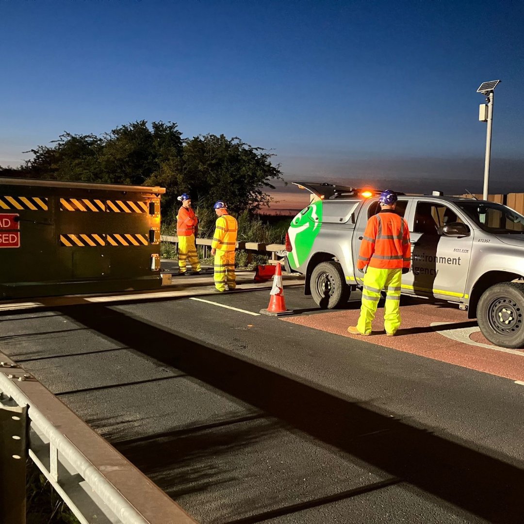 EnvAgency's tweet image. #TeamEA have worked hard to prepare for windy weather and high spring tides over the past week brought by #StormKathleen

Flood gates were closed and barriers were put up across the country to keep homes and businesses protected.