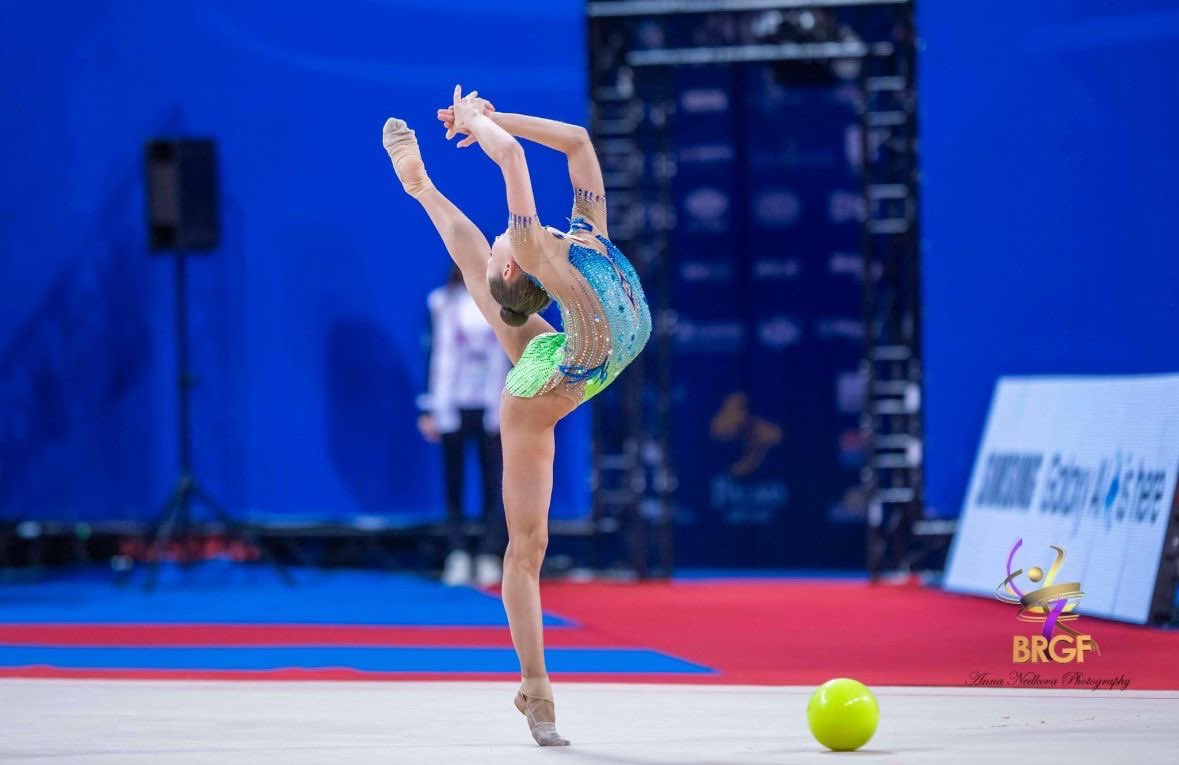 It’s not one, but 2️⃣ PBs for Marfa Ekimova, competing at the Rhythmic Gymnastics World Cup, in Sofia 🔥

Marfa has scored an incredible 29.400 with the ball apparatus, and 30.850 in hoop! Amazing work, Marfa. You should be so proud of yourself!

📸: Anna Nedkova