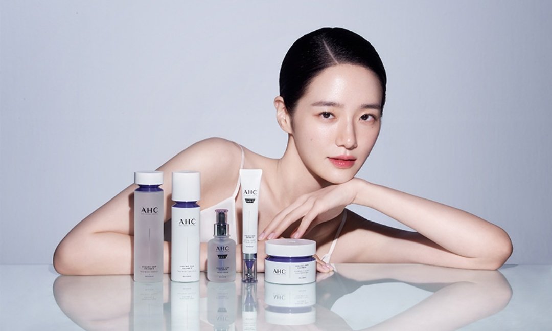 📷 #ParkGyuyoung x #AHC Pro Shot Hyaluro-Deep Volume 5

|| AHC, 2024