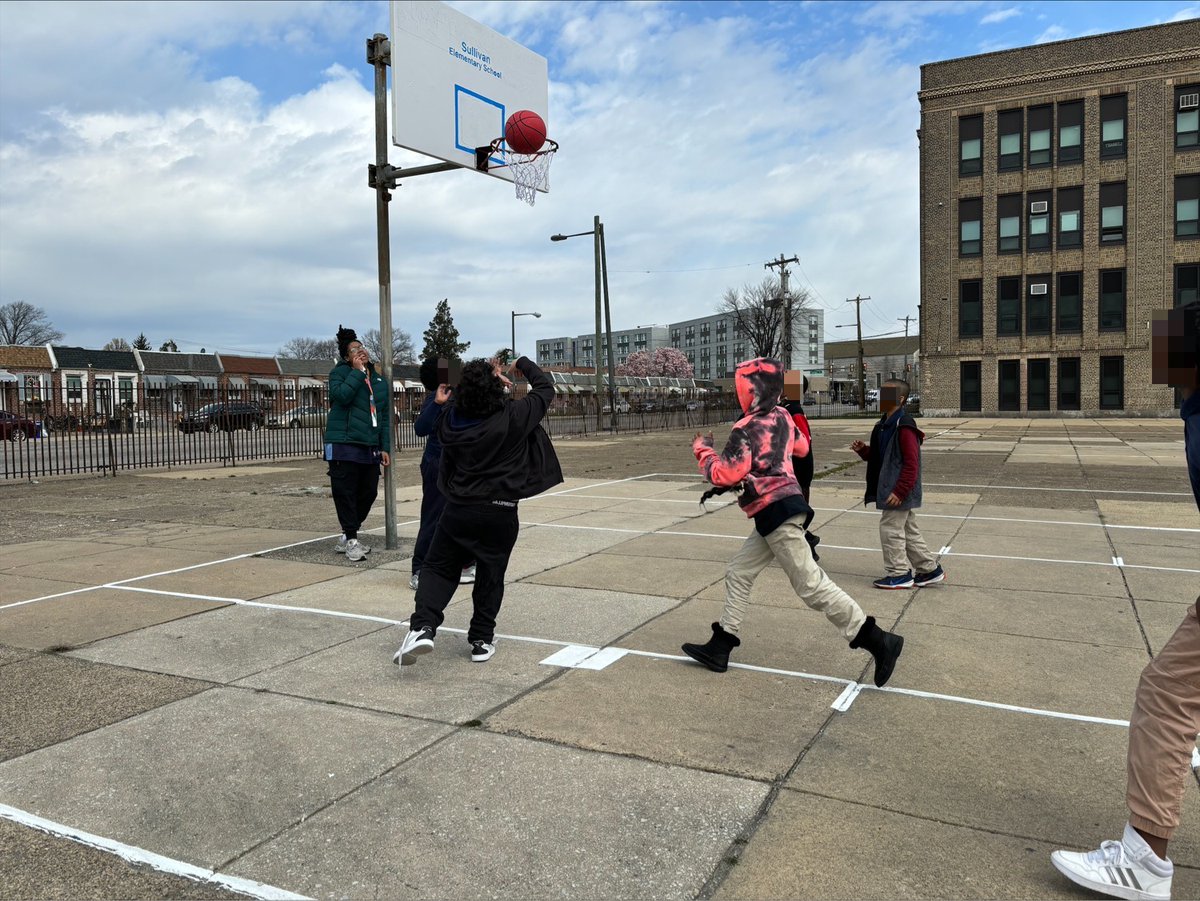 CityYearPhilly tweet picture