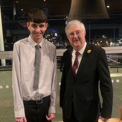 We are over the moon for our A Level learner, Callum Smith from Porth, who has won an award for bravery from the Welsh Government at their 2024 St David Awards. Well done, Callum! 👏🏴󠁧󠁢󠁷󠁬󠁳󠁿