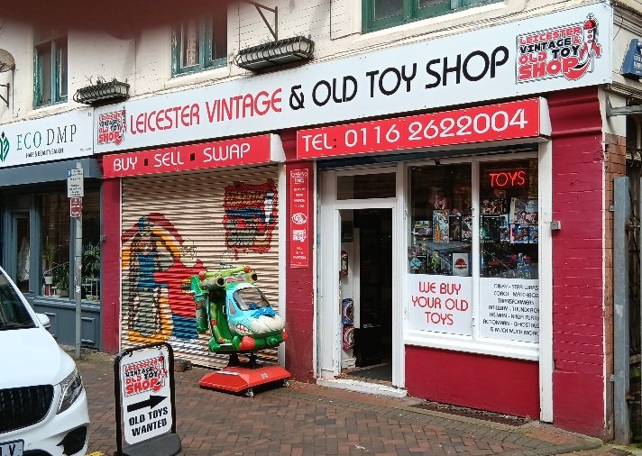 jmswallow's tweet photo. Stopped off at @oldtoyshop, met top folks Joe, Matt &amp; Ami, @mandymills_ lent a hand... https://t.co/ztwGpM36oK