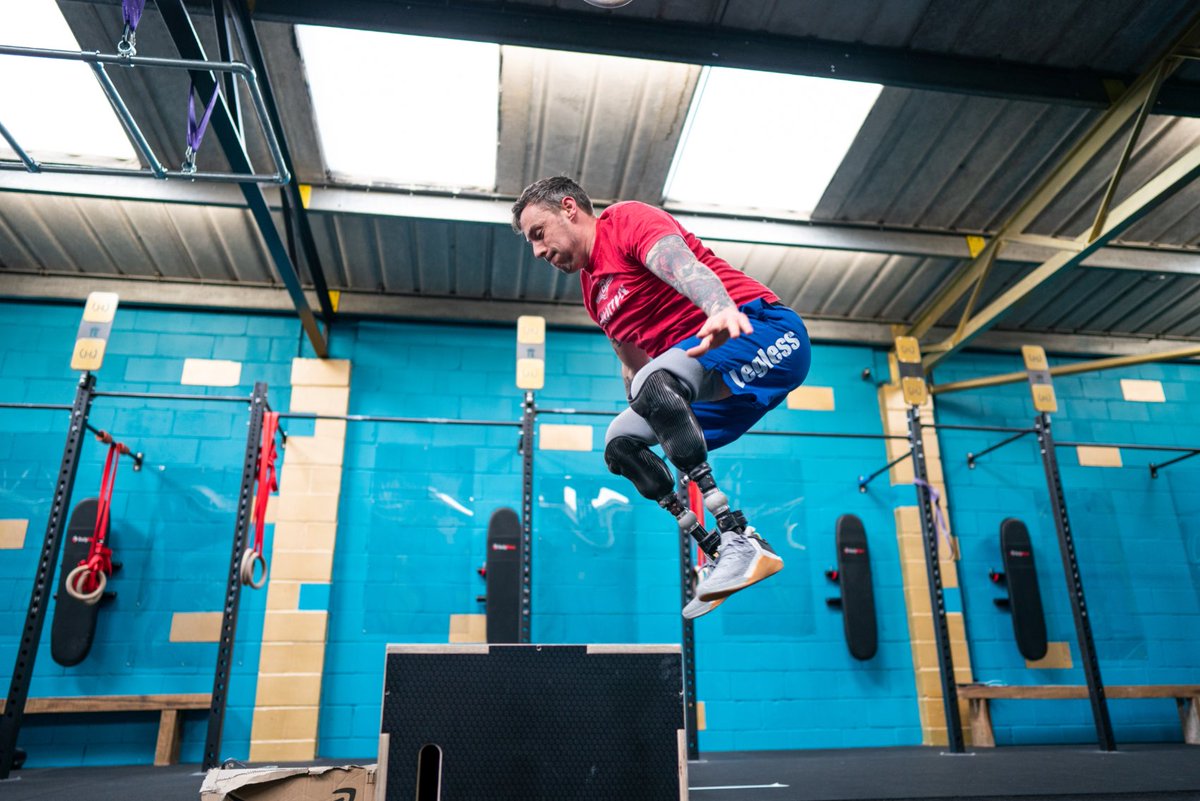 CrossFit tweet media