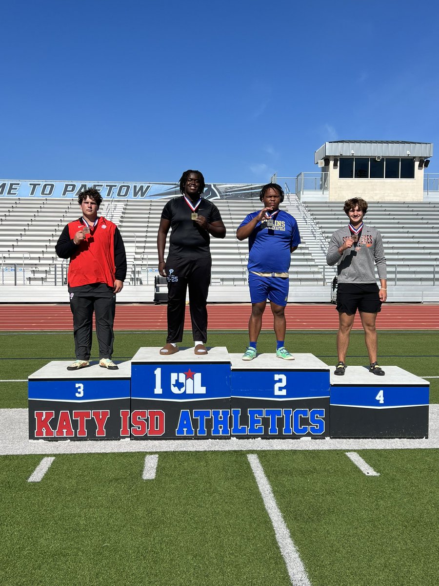 Starting off the Area meet with a major win in discus from Joe!!